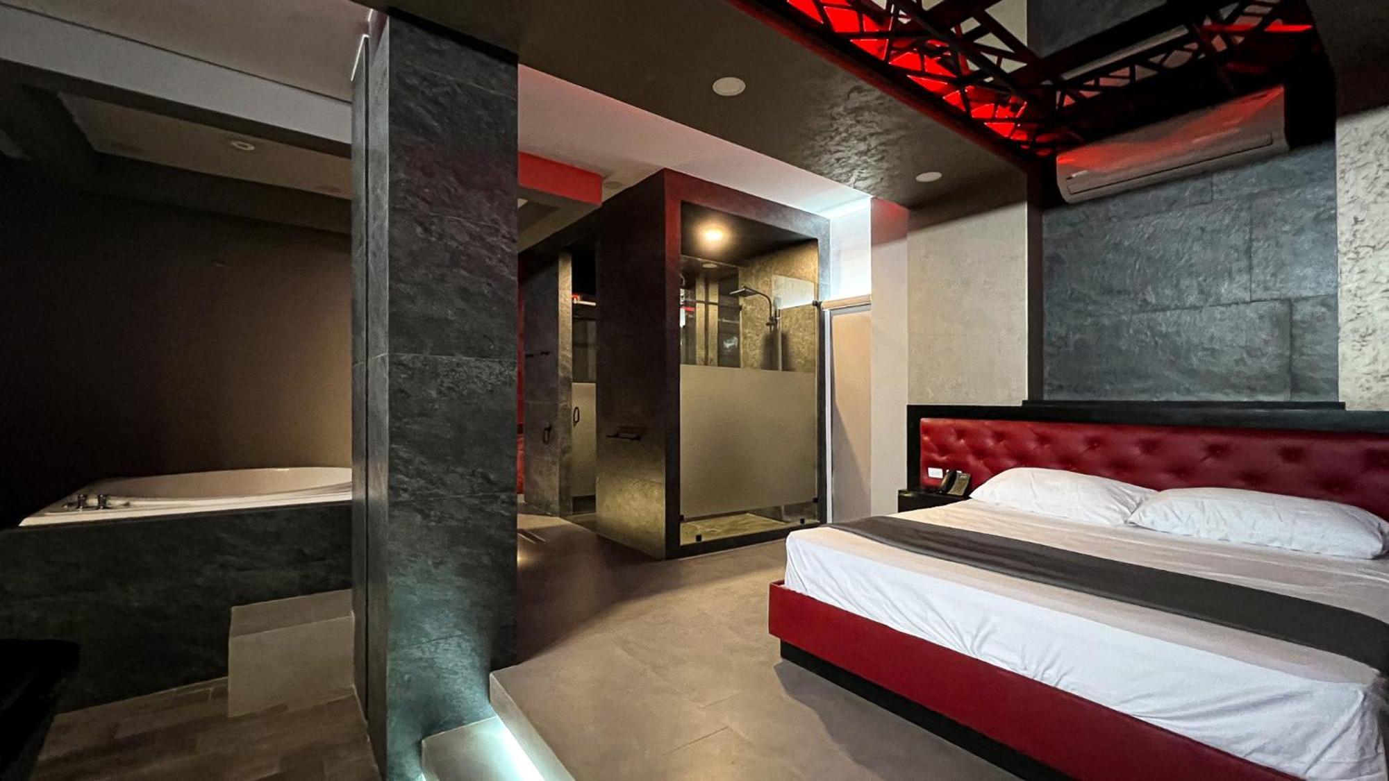 Motel Boutique Qatro เอนเซนาดา ภายนอก รูปภาพ